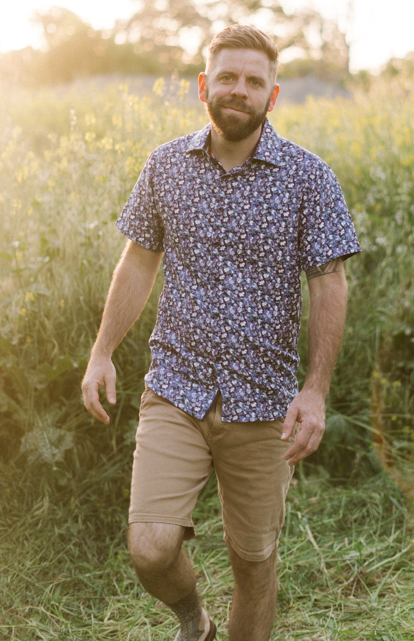 Aloha Collection: Surf Safari Men's Short Sleeve Button Up Shirt