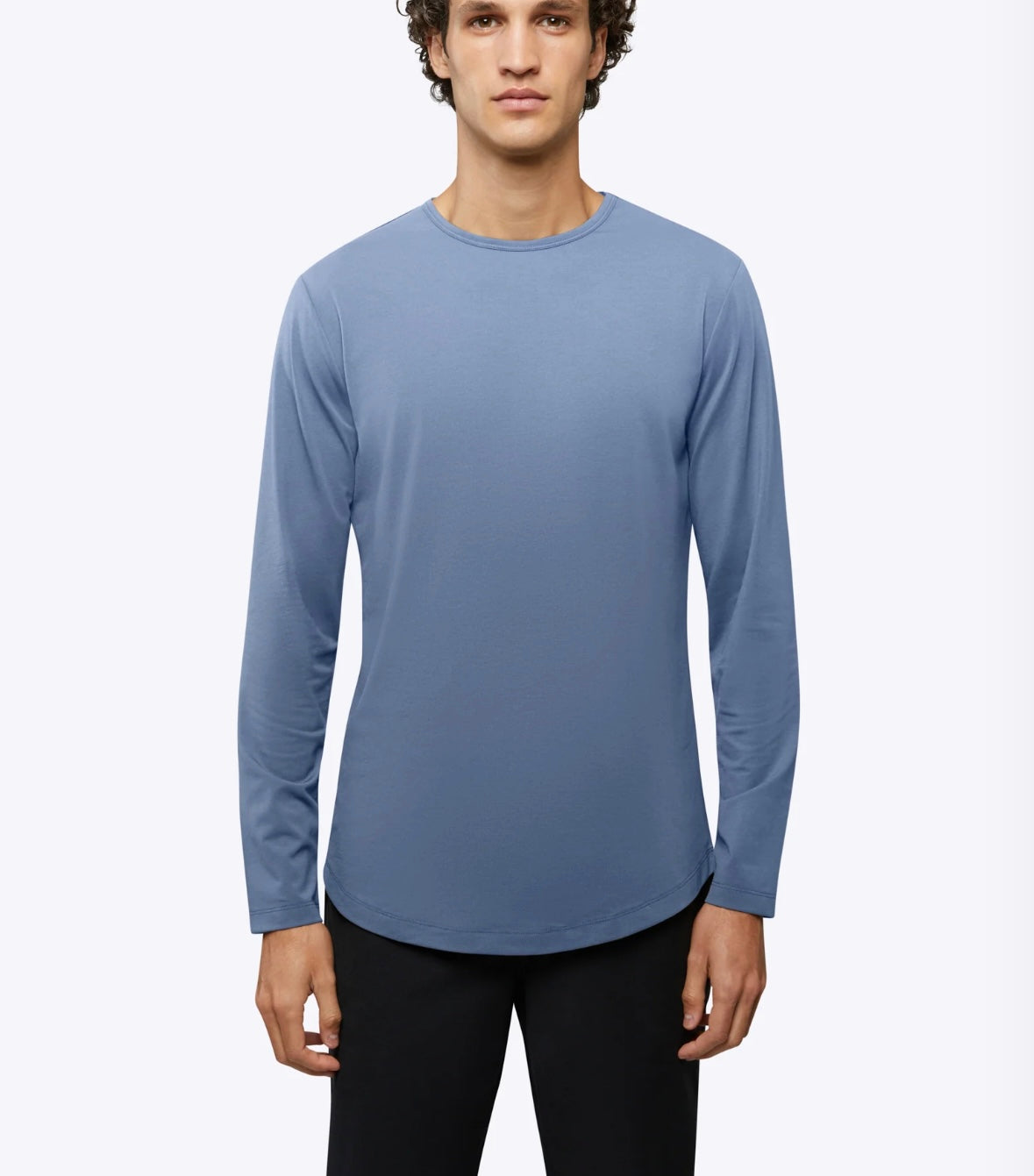 CUTS AO Long Sleeve Curve Hem Tee in Stratus