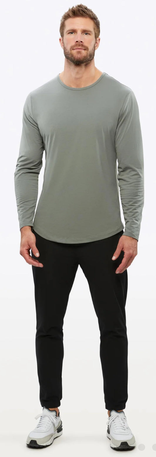 CUTS AO Long Sleeve Curve-Hem Tee in Sage