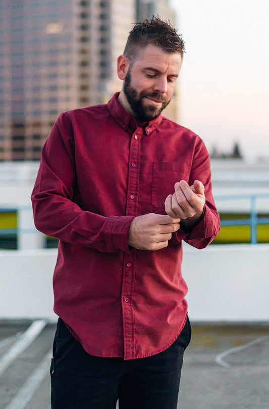 Men's Classic Long Sleeve Button Down Shirt in Burgendy